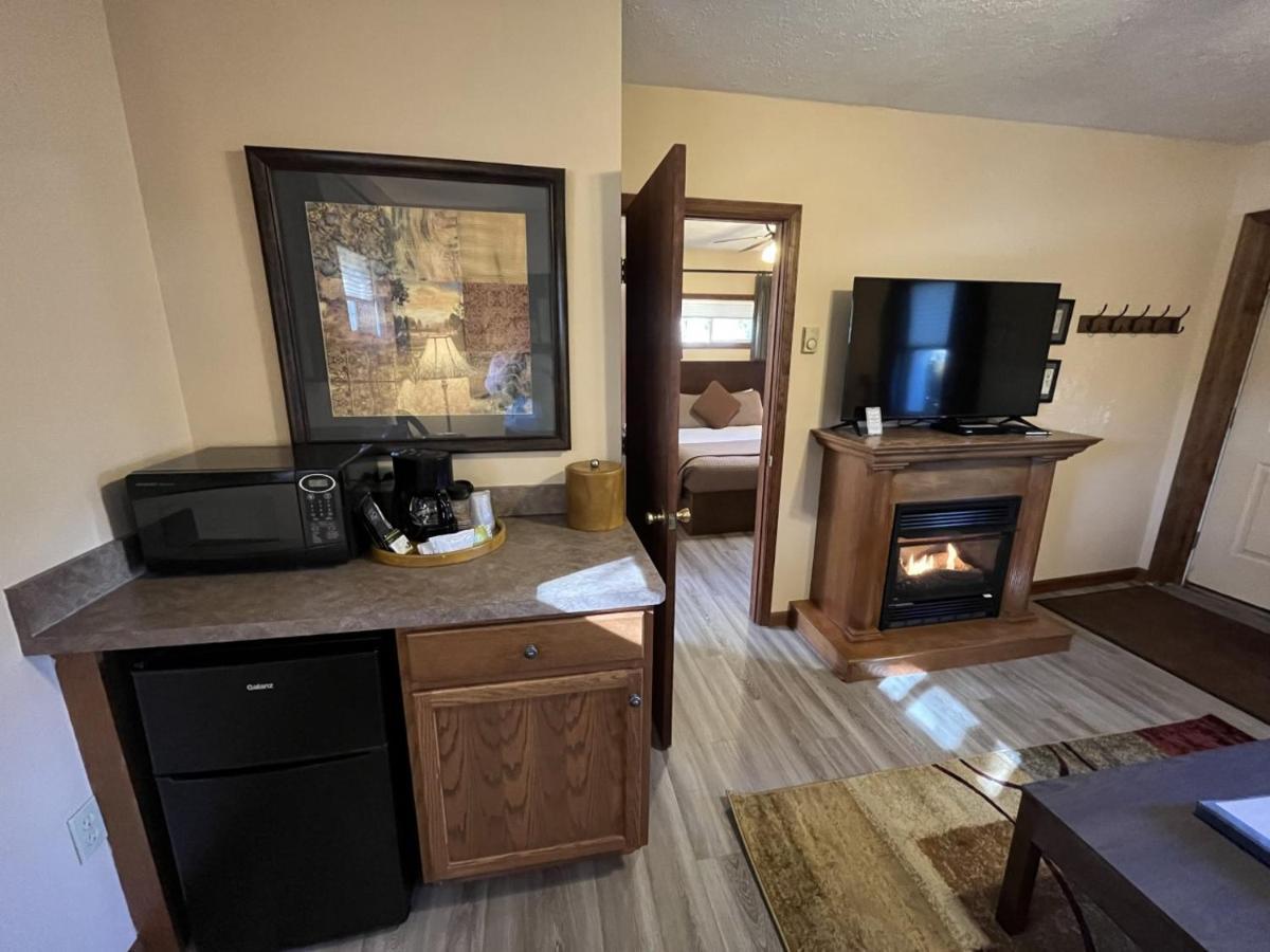 Woodfield Manor - A Sundance Vacations Property Cresco Экстерьер фото
